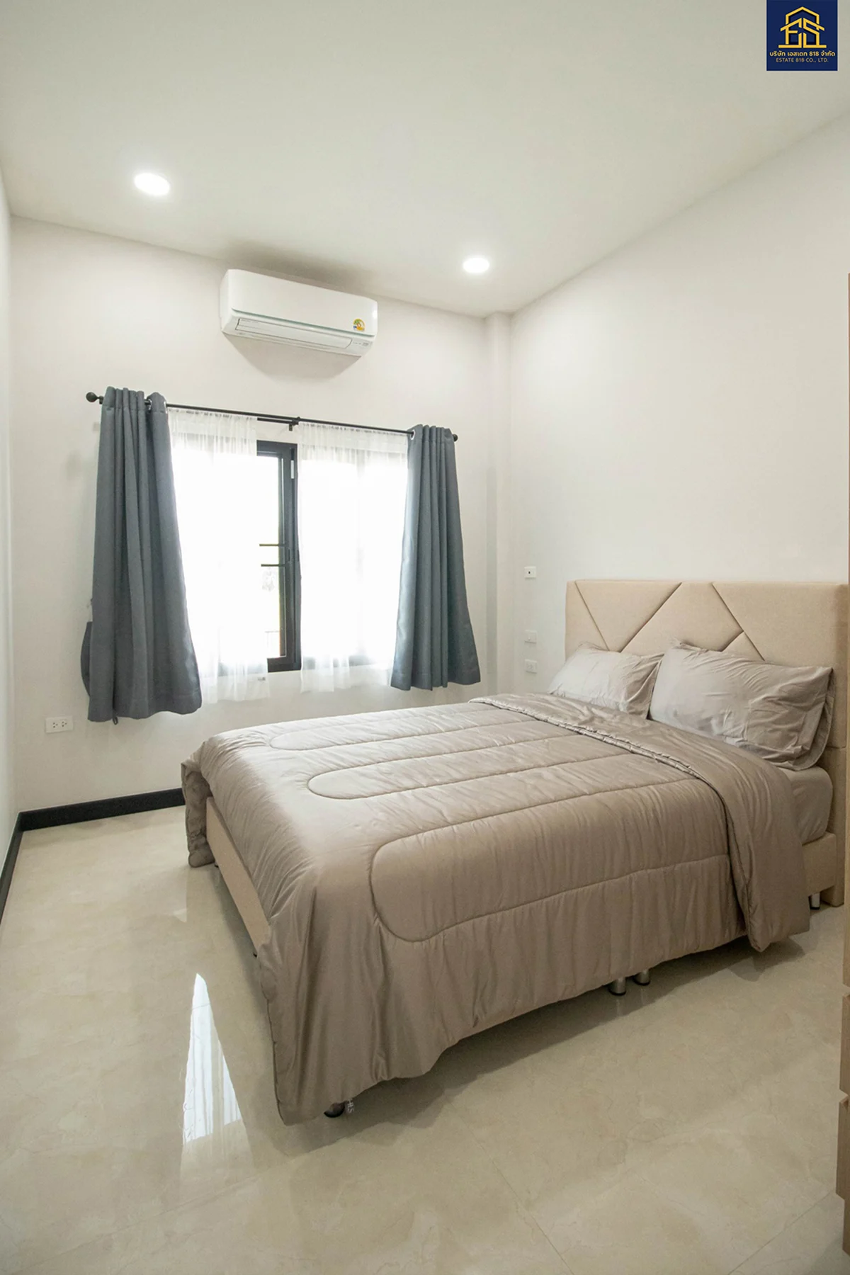 เตียงนอนในห้องนอน
