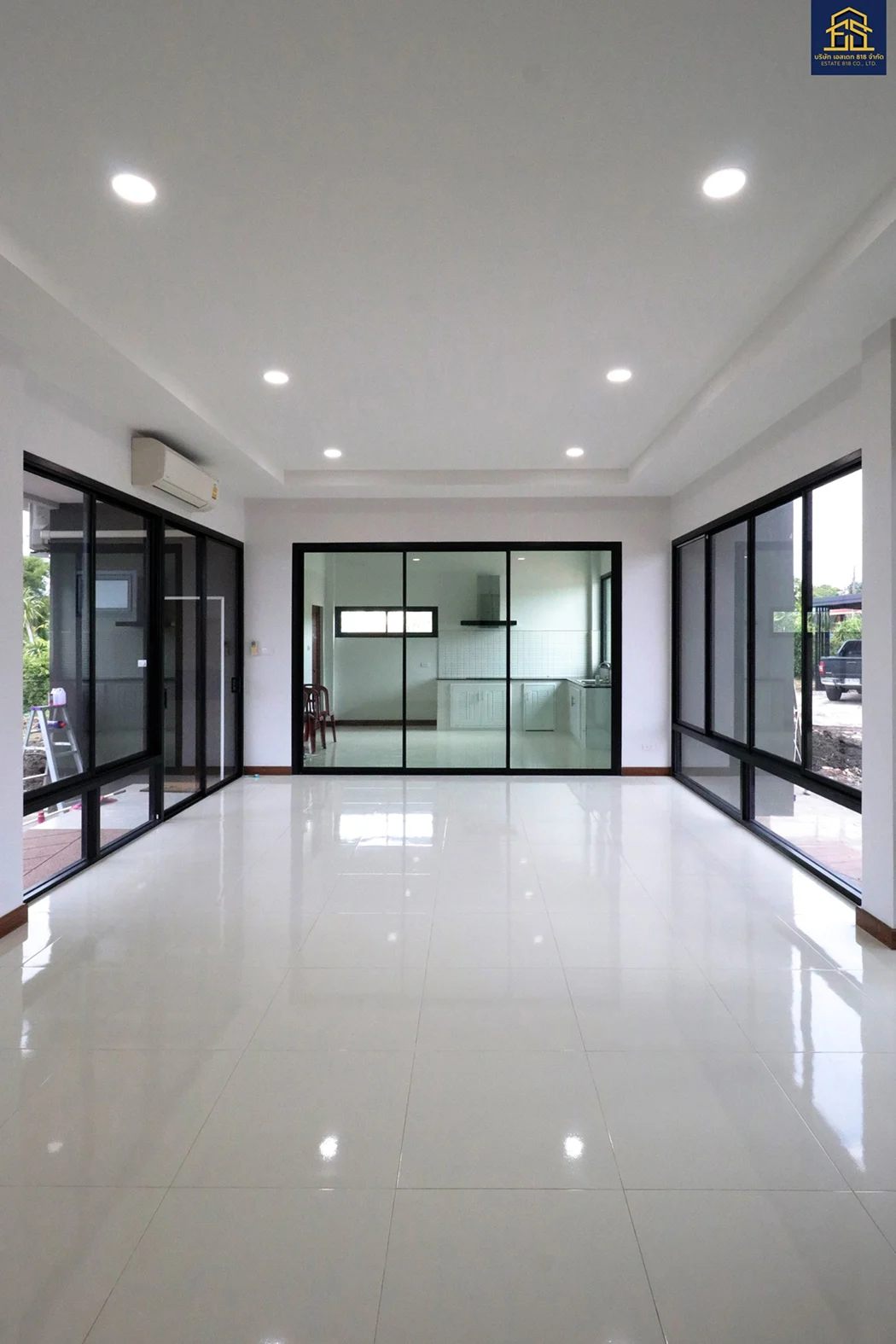 พื้นที่ภายในห้องรับแขก